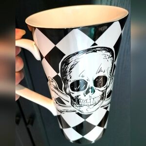 Coventry Porcelain Skull & Crossbones Tall Latte Coffee Mug 16oz.